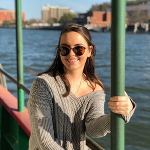 Meet your Posher, Katie